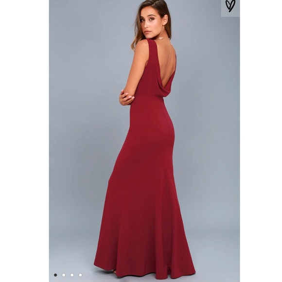 ✨ Lulu’s Maxi Dress ✨ - Picture 1 of 7